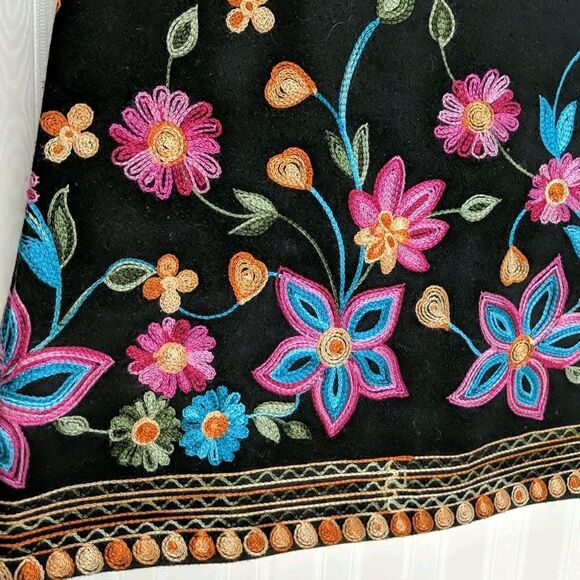 HAYDEN Los Angeles Mini Skirt Women Medium Embroidered Flowers Black Bright M - Picture 2 of 8